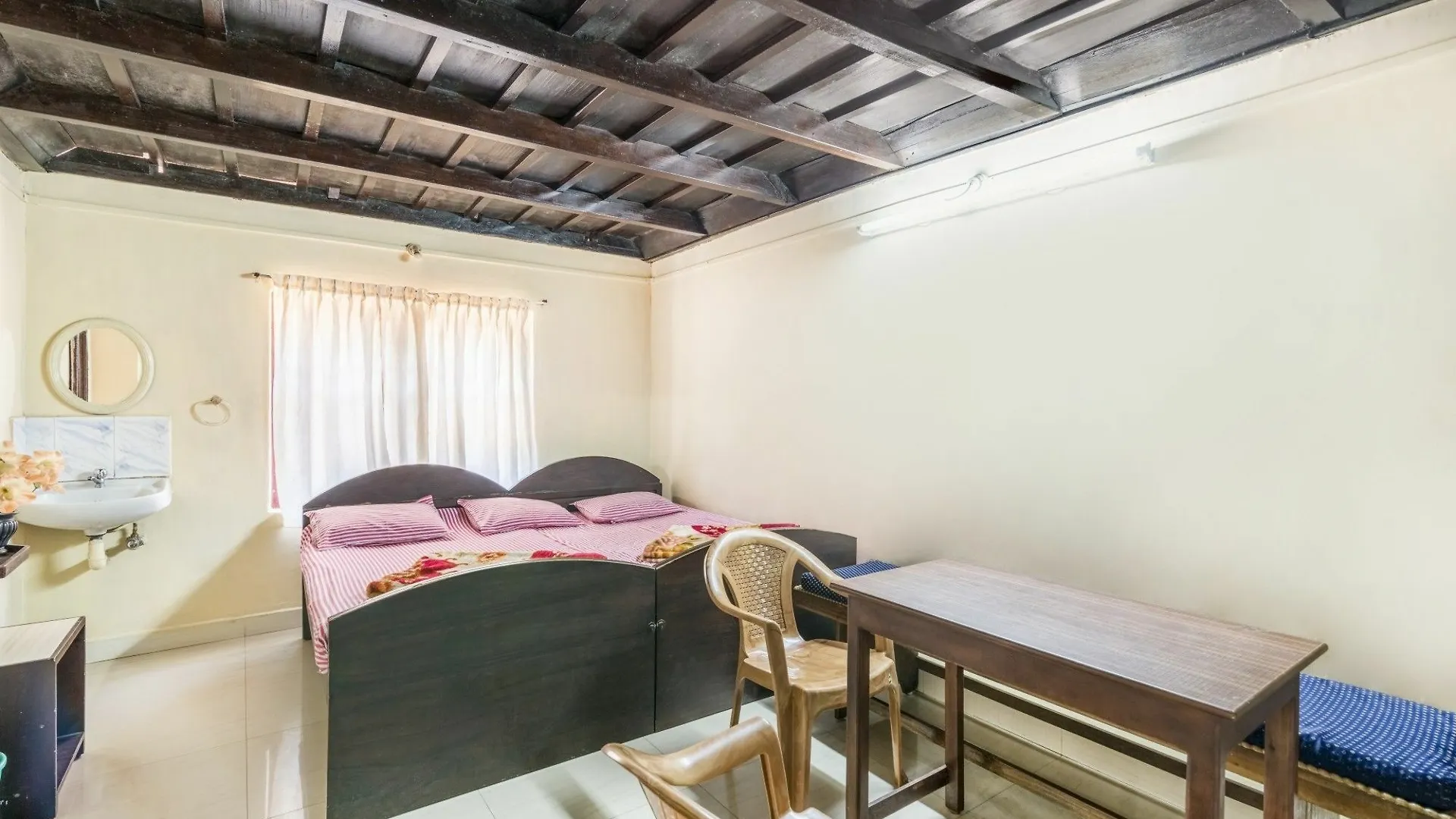 Homestay With Chef Services In Munnar, By Guesthouser 30589 ムンナル